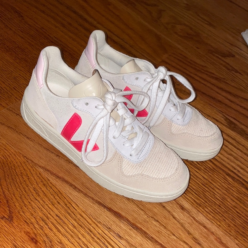 Veja Sneakers